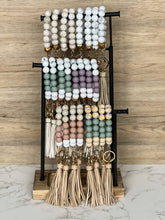 Load image into Gallery viewer, Silicone Beaded Wristlet Keychain: Periwinkle &amp; Black Floral
